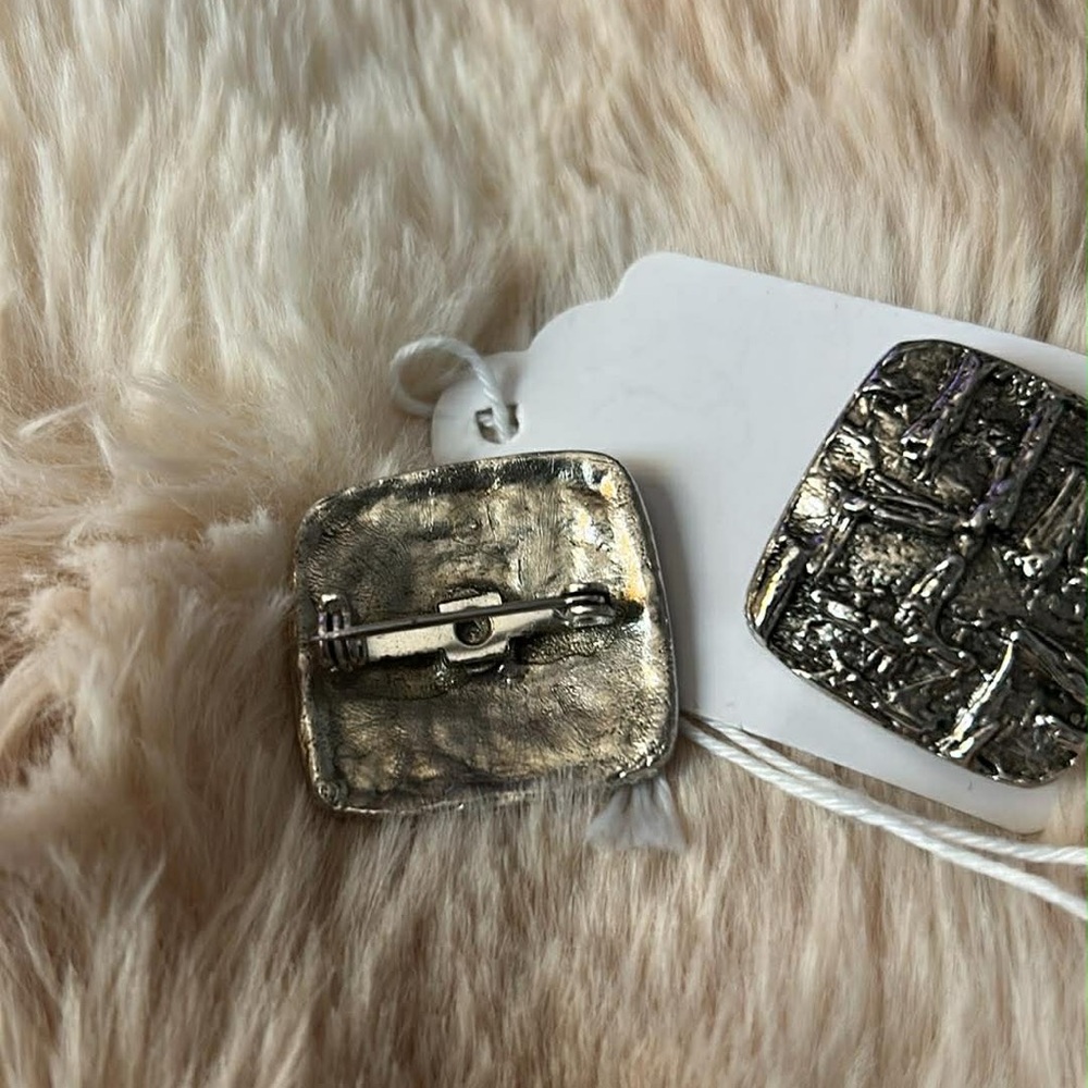Textured Silver Brooch Set - Picture 2 of 2